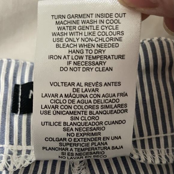 Mario Serrani Comfort Stretch Capri Pants Women Size XL Blue White Pinstripe - Picture 8 of 8